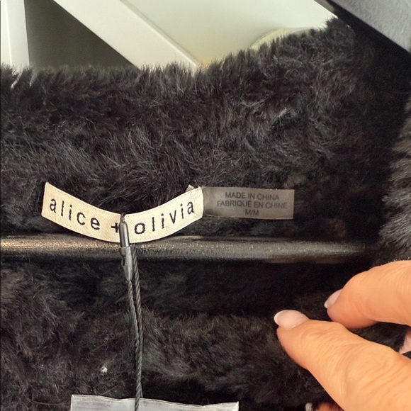 ALICE AND OLIVIA FAWN FAUX FUR JACKET - Picture 5 of 12
